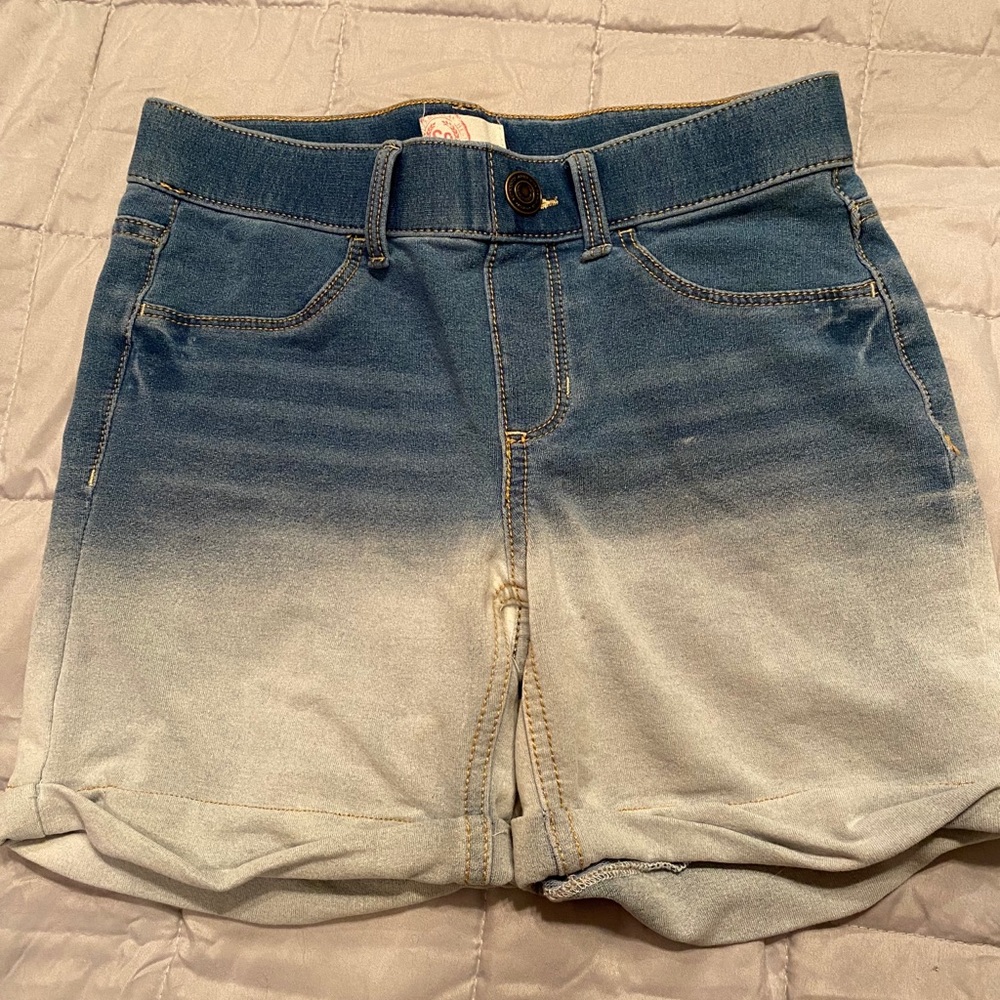 Girls Light to White wash Shorts